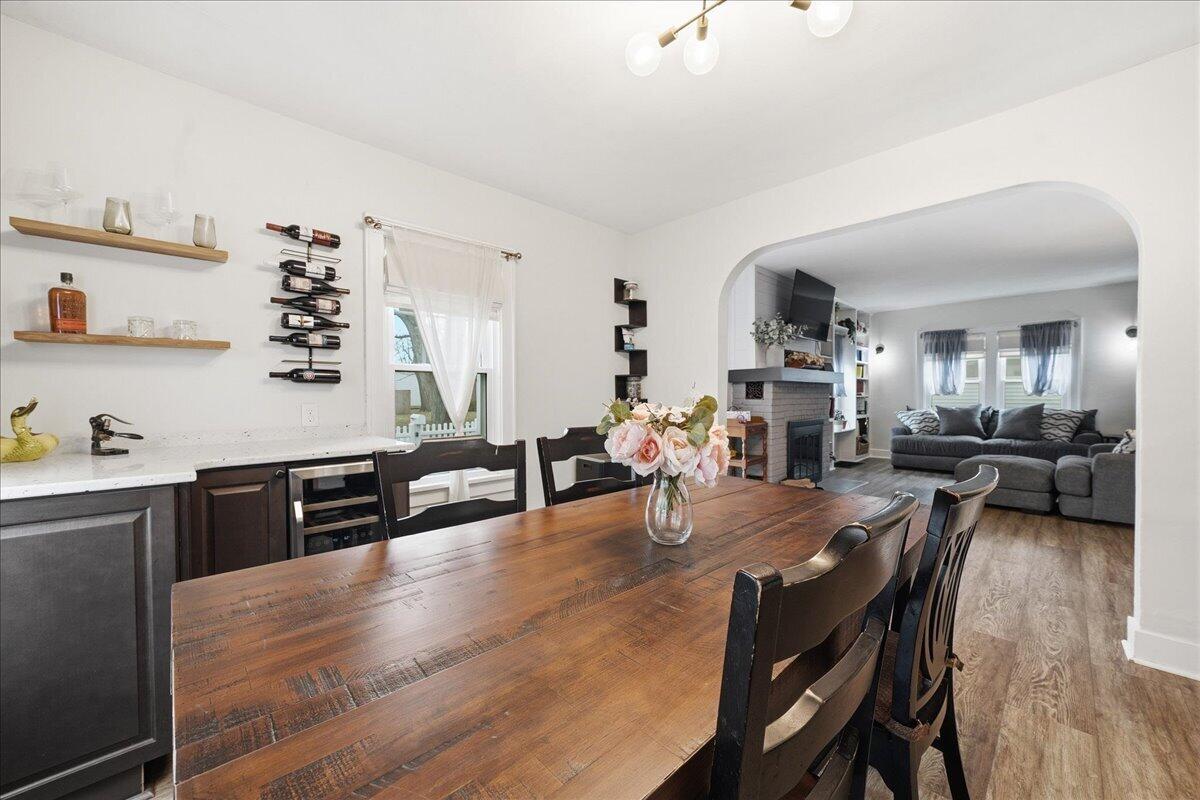 607 Oak Street Valparaiso, IN 46383 - Photo 8 of 32 1200x800