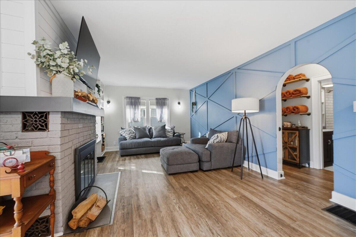 607 Oak Street Valparaiso, IN 46383 - Photo 9 of 32 1200x800