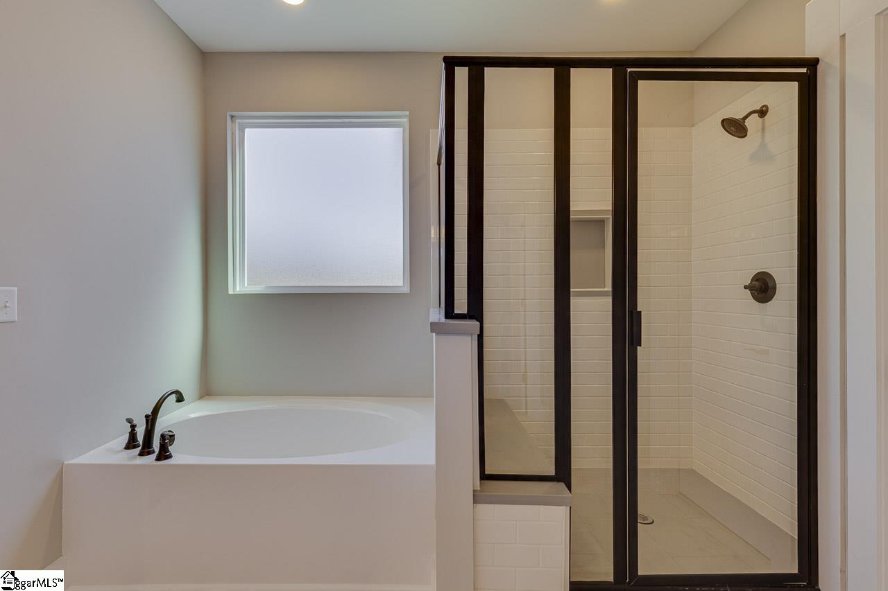 123 Hideaway Lane Easley, SC 29640 - Photo 25 of 47