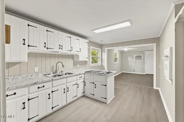 $319,900 | 188 Arlington Drive, Johnson City, TN 37601