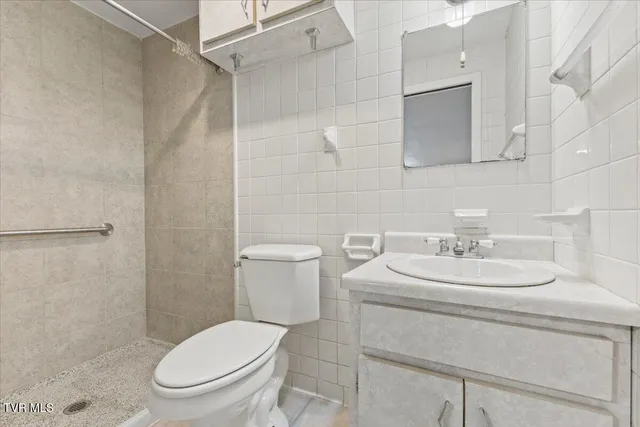 $329,900 | 188 Arlington Drive, Johnson City, TN 37601