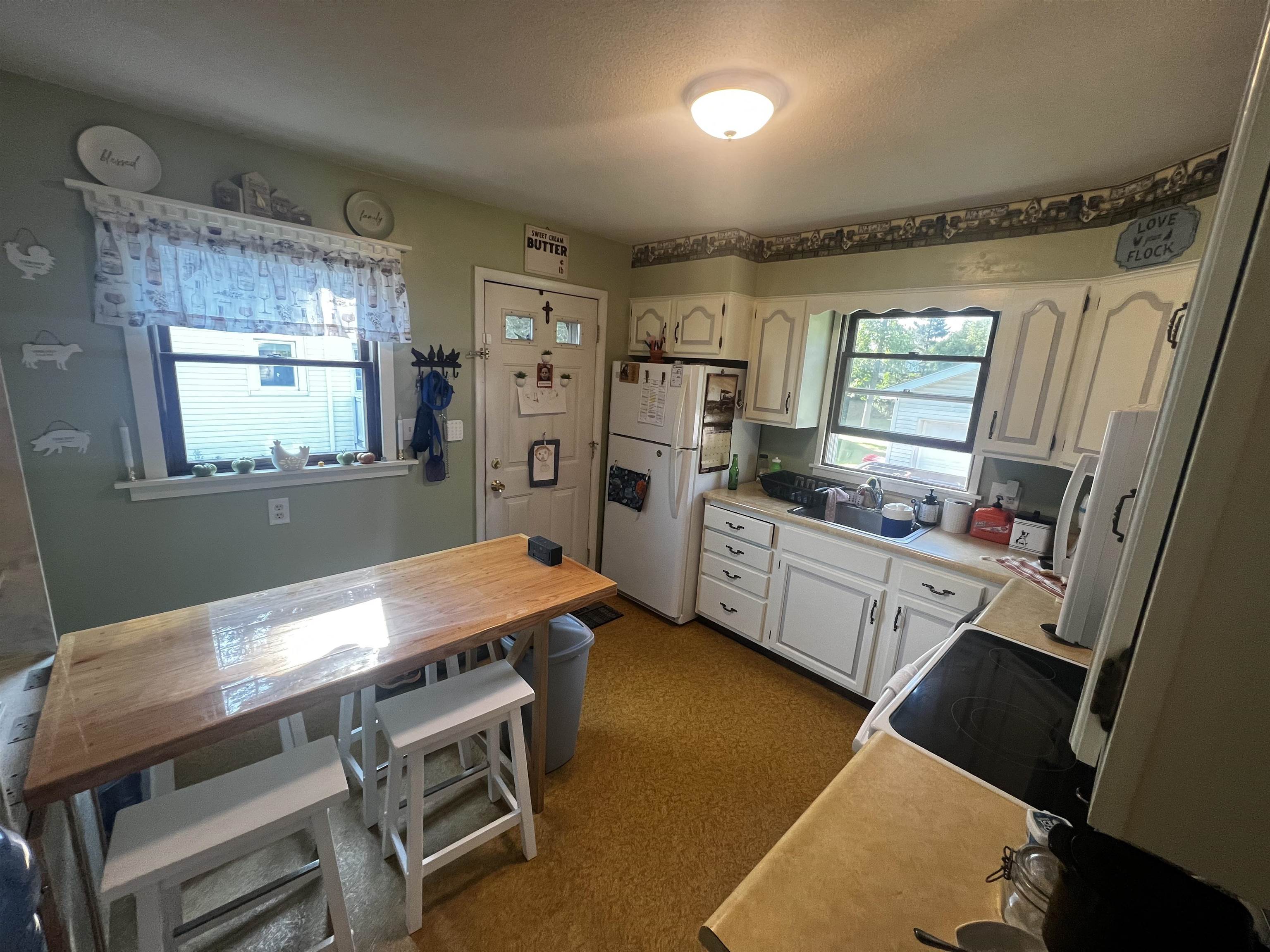 94 South Street Rutland, VT 05701 - Photo 4 of 27 Gallery Image 4
