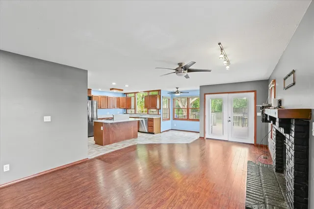 $384,900 | 2401 Lakewood Drive, Champaign, IL 61822