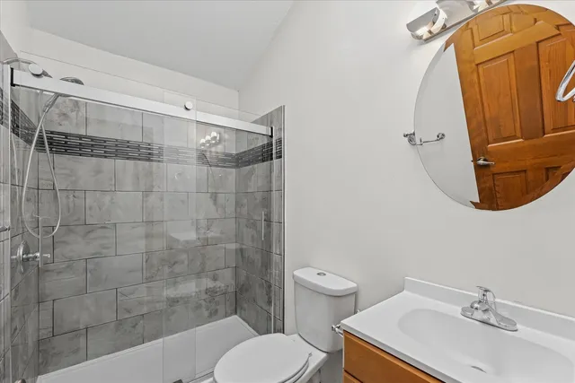 $384,900 | 2401 Lakewood Drive, Champaign, IL 61822