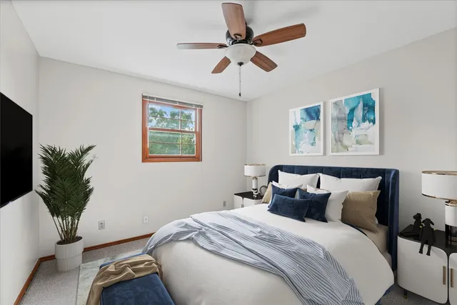 $384,900 | 2401 Lakewood Drive, Champaign, IL 61822