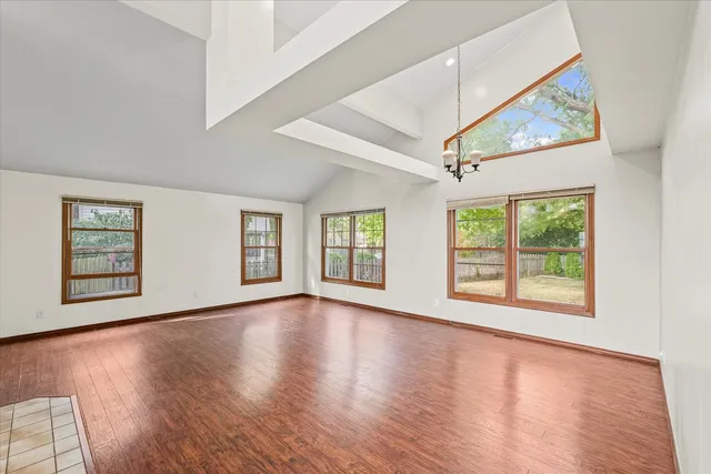 $384,900 | 2401 Lakewood Drive, Champaign, IL 61822