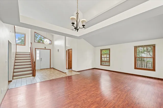 $384,900 | 2401 Lakewood Drive, Champaign, IL 61822