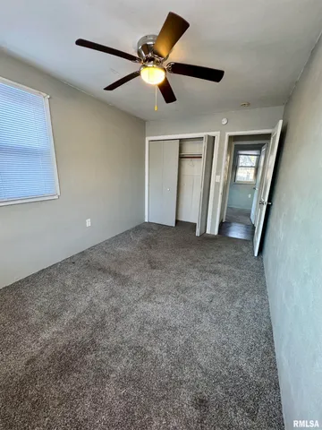 $1,150 | 902 39th St Court, Moline, IL 61265