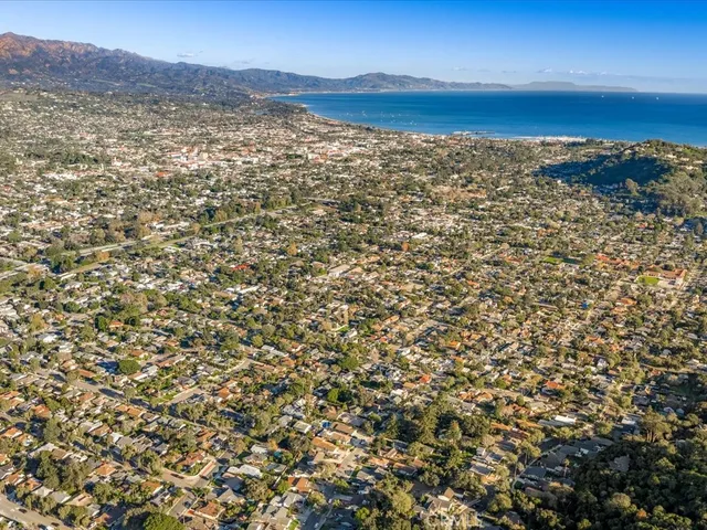 $1,499,888 | 2110 Monterey Street, Santa Barbara, CA 93101