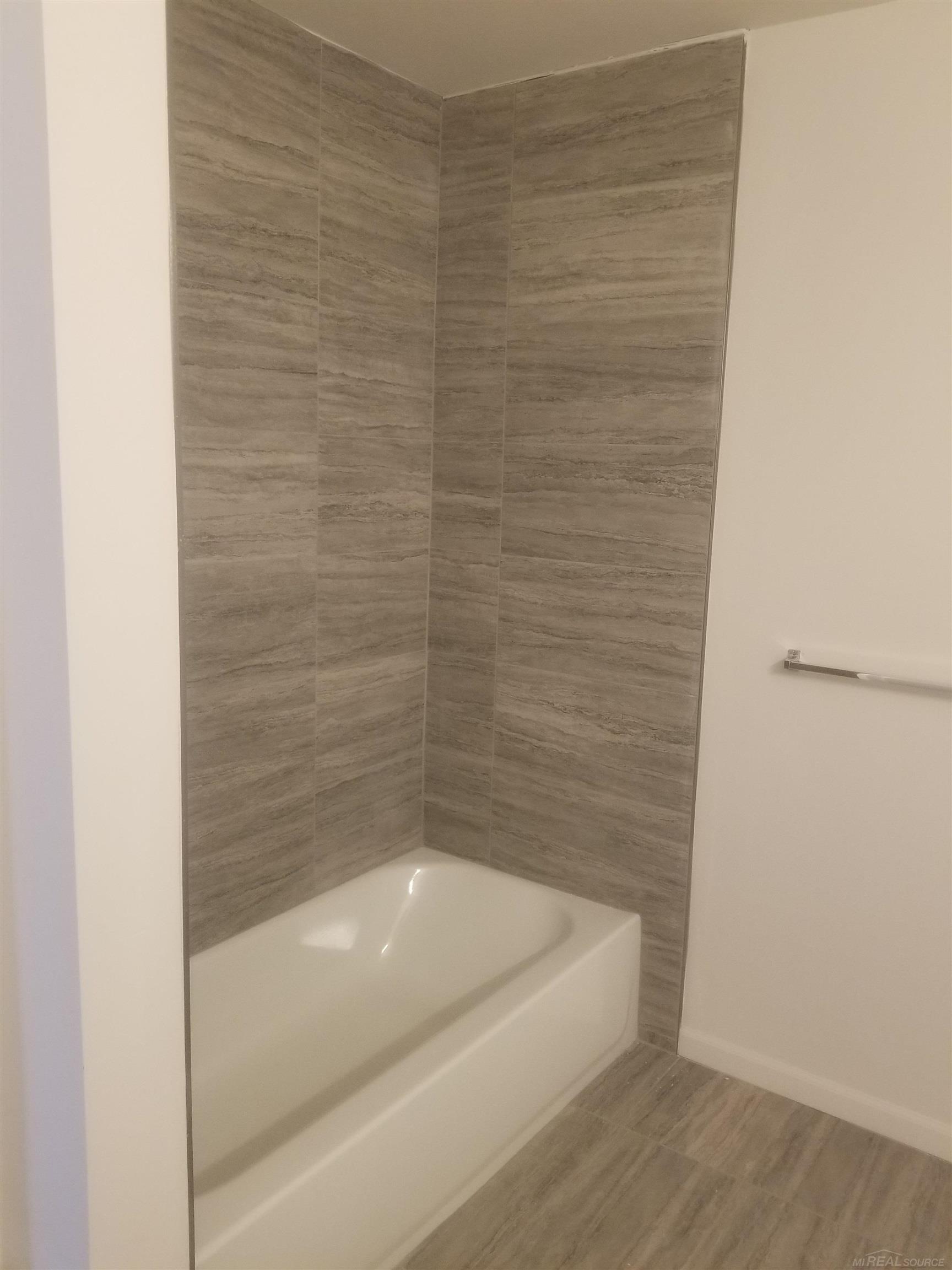 33630 Utica Road Fraser, MI 48026 - Photo 12 of 15