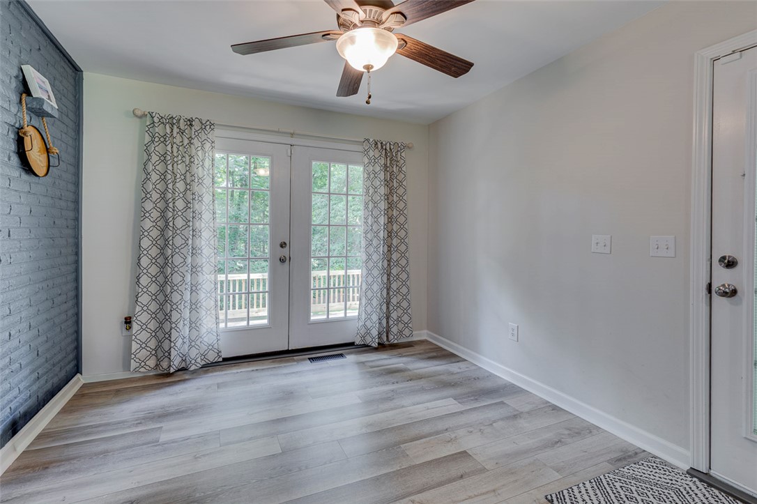 4030 Creekside Drive Seneca, SC 29672 - Photo 10 of 35