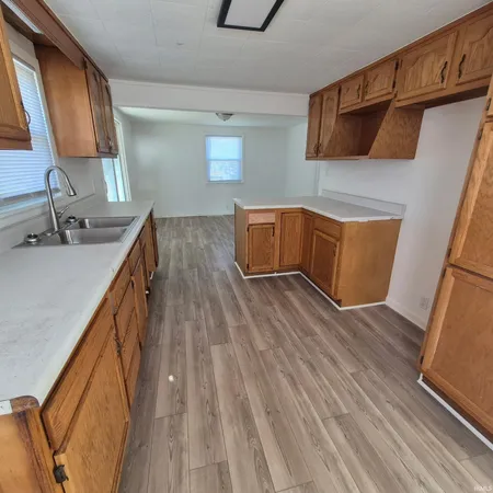 $114,900 | 3425 South Dayton Avenue, Muncie, IN 47302