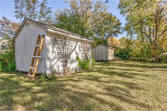 $194,900 | 9800 East 81st Terrace, Raytown, MO 64138