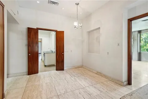 $1,600,000 | 6 Newcomb Boulevard, New Orleans, LA 70118