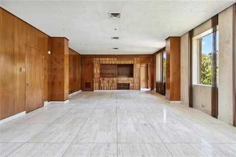 $1,600,000 | 6 Newcomb Boulevard, New Orleans, LA 70118