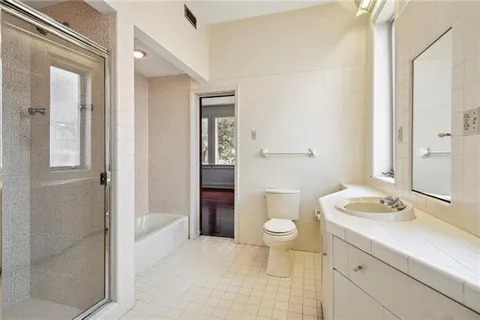 $1,600,000 | 6 Newcomb Boulevard, New Orleans, LA 70118