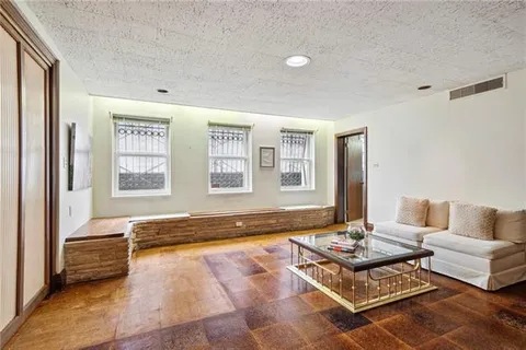 $1,600,000 | 6 Newcomb Boulevard, New Orleans, LA 70118