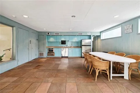 $1,600,000 | 6 Newcomb Boulevard, New Orleans, LA 70118
