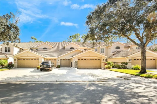$579,000 | 8545 Danbury Boulevard, Unit 204, Naples, FL 34120