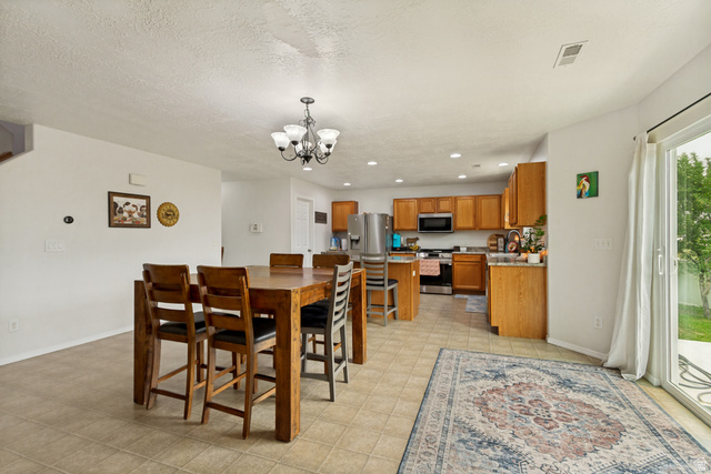 1427 South 1100th Street West Springville, UT 84663 - Photo 9 of 44