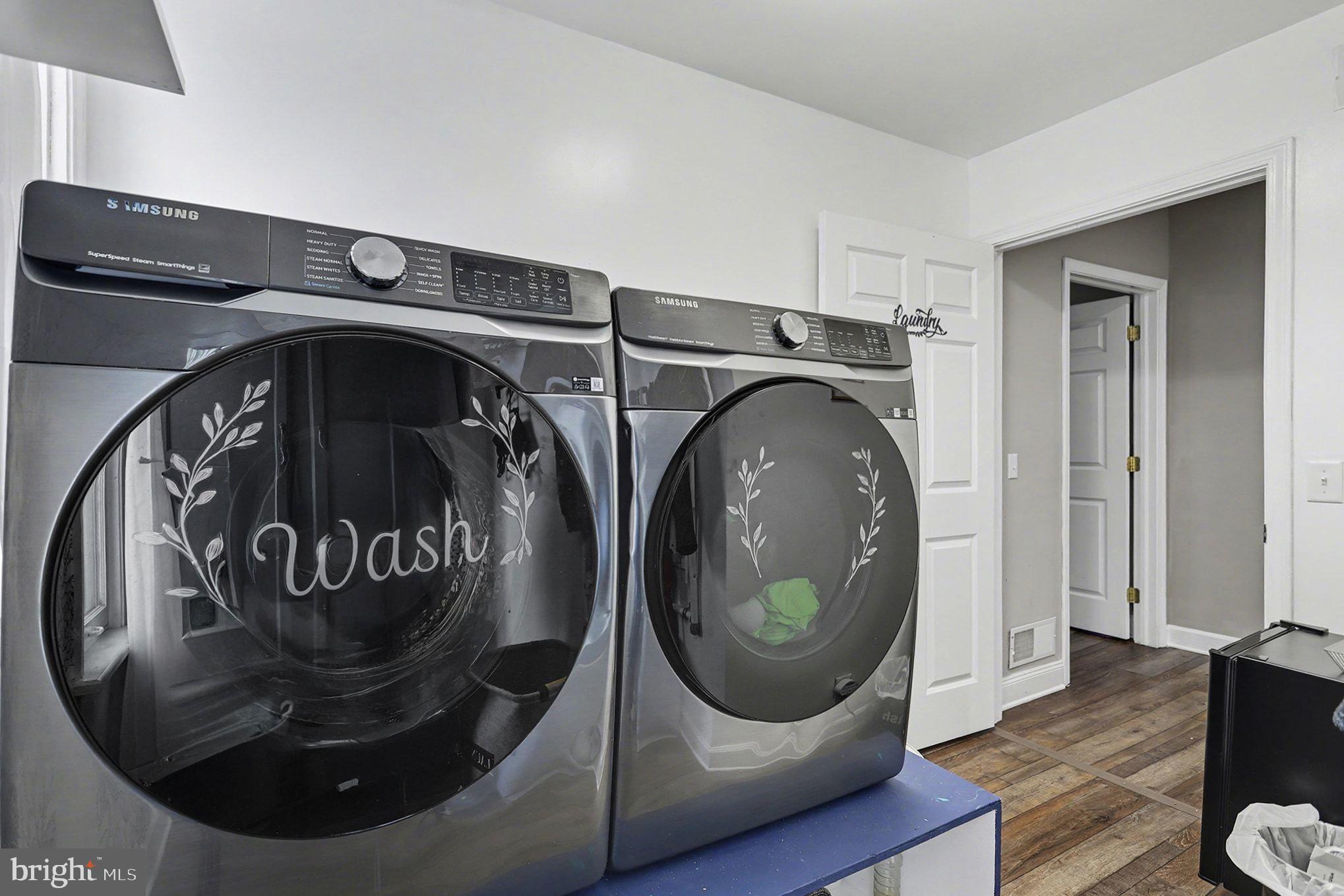 669 West Princess Street York, PA 17401 - Photo 13 of 33 a view of entryway