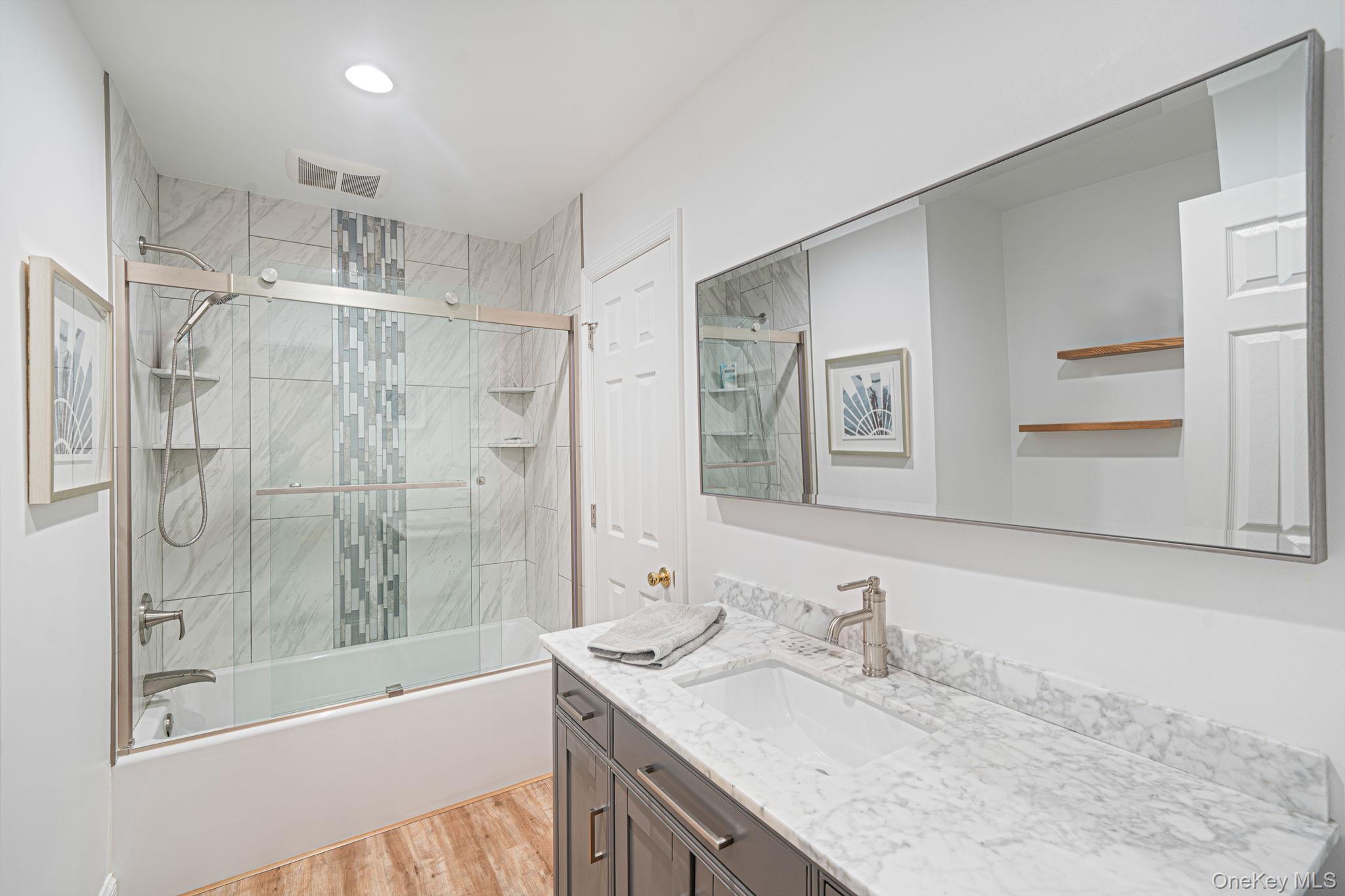 3 Meroke Lane Rocky Point, NY 11778 - Photo 22 of 43 Full bath - second floor