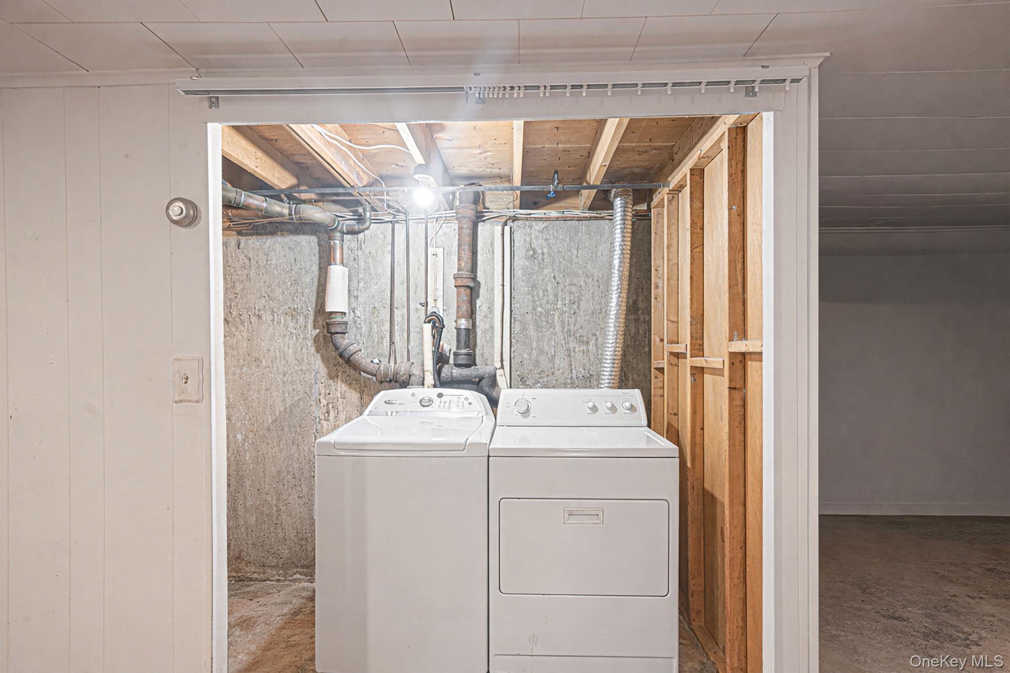 3 Meroke Lane Rocky Point, NY 11778 - Photo 27 of 43 Laundry Area
