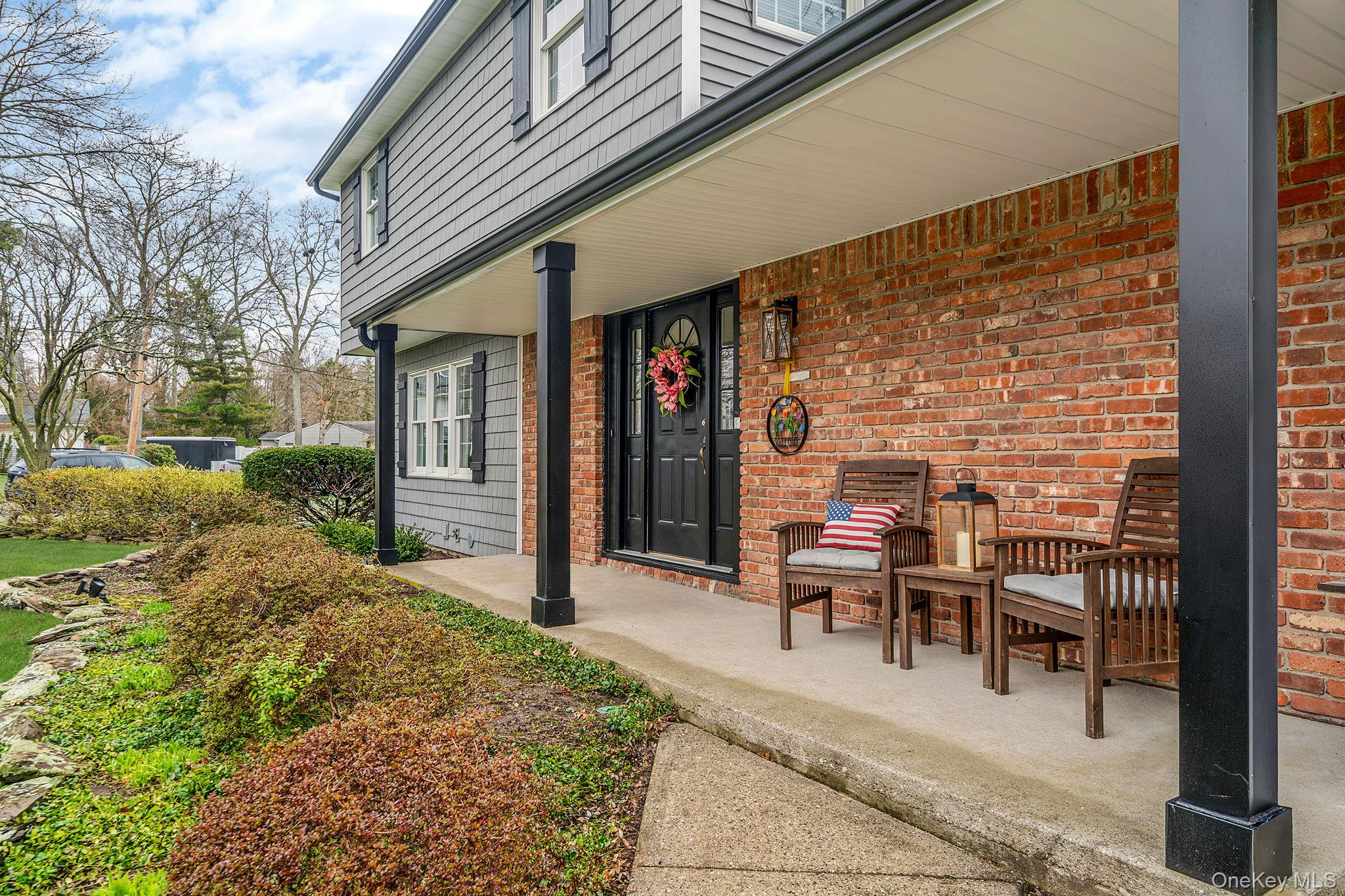 3 Meroke Lane Rocky Point, NY 11778 - Photo 4 of 43 Front Porch