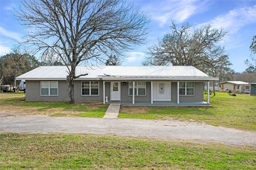 423 Farm To Market Rd 1441  