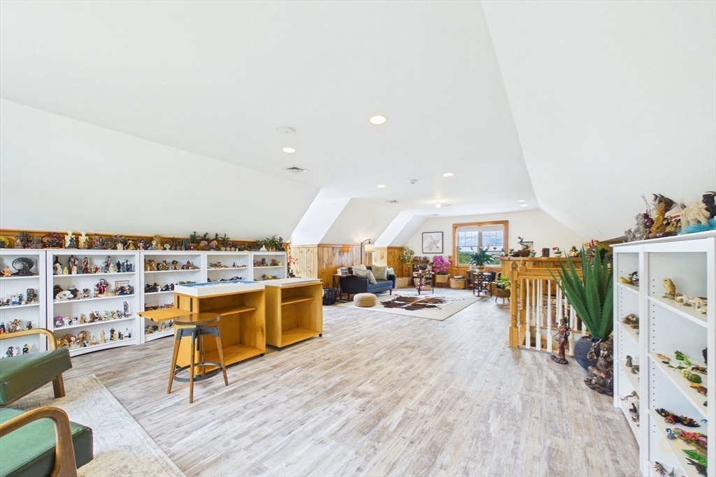 545 Hazel Street Uxbridge, MA 01569 - Photo 22 of 42
