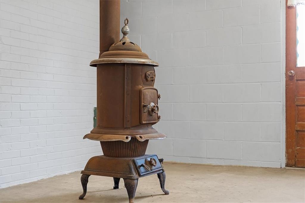 1891 Concord Drive Ambridge, PA 15003 - Photo 29 of 40 a view of entryway with furniture