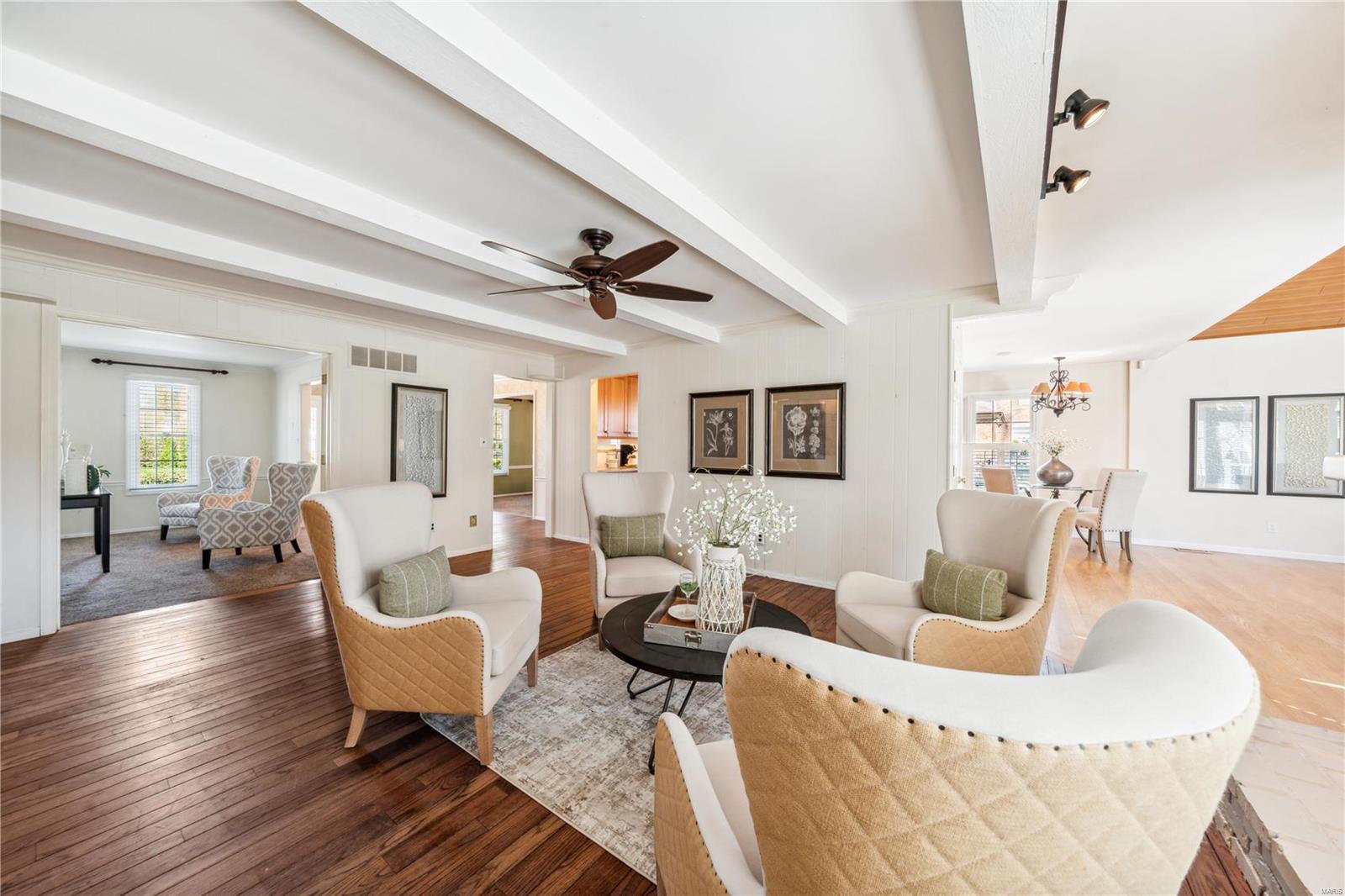 814 Kings Cliff Road St. Louis, MO 63122 - Photo 4 of 26 Gallery Image 4