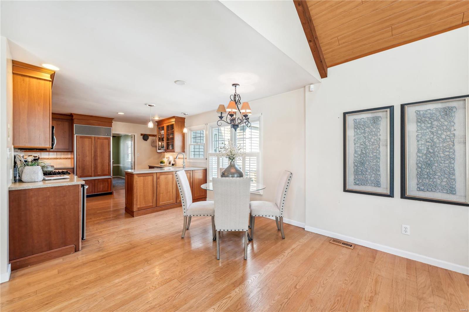 814 Kings Cliff Road St. Louis, MO 63122 - Photo 8 of 26 Gallery Image 8