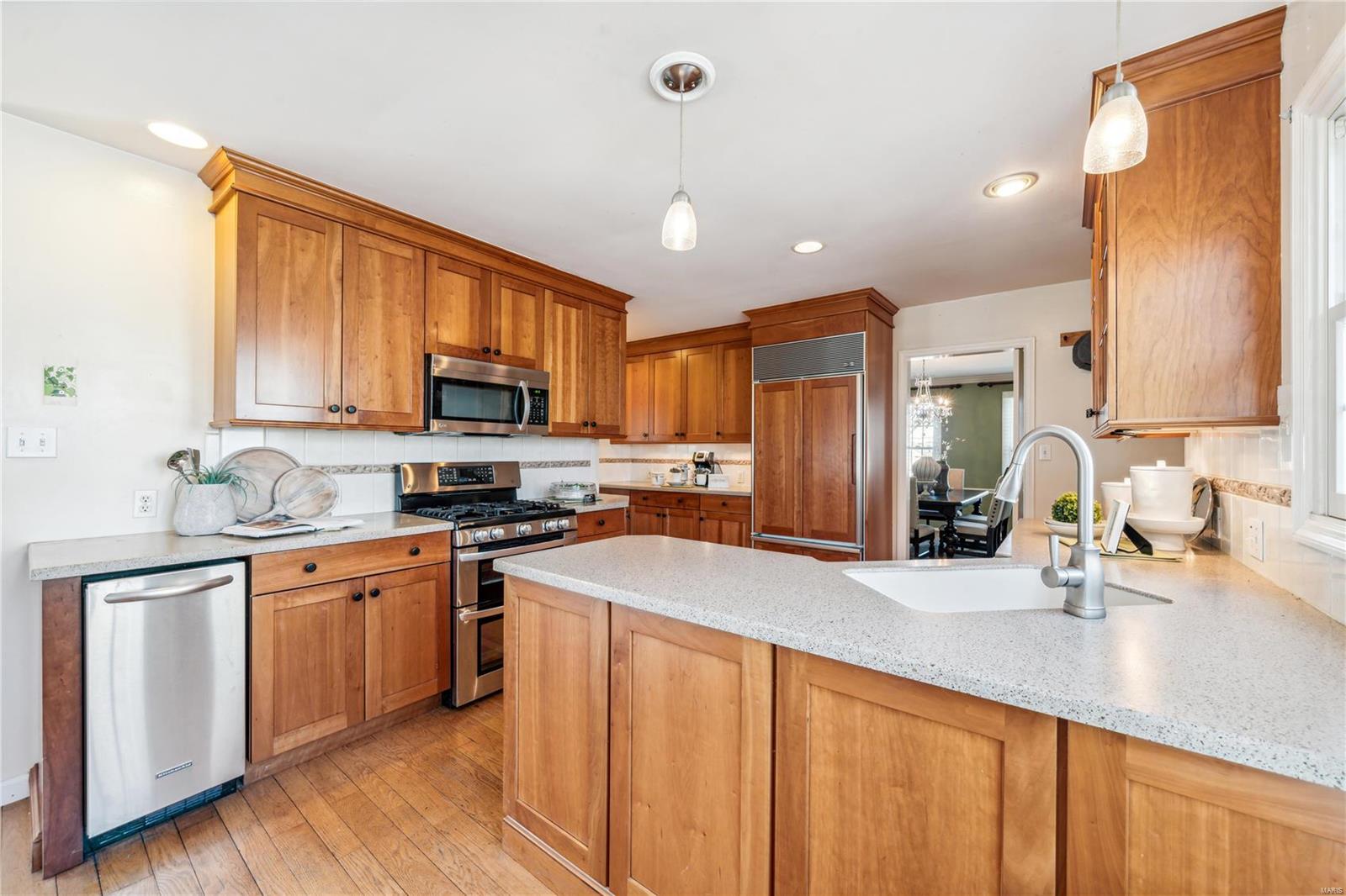 814 Kings Cliff Road St. Louis, MO 63122 - Photo 9 of 26 Gallery Image 9