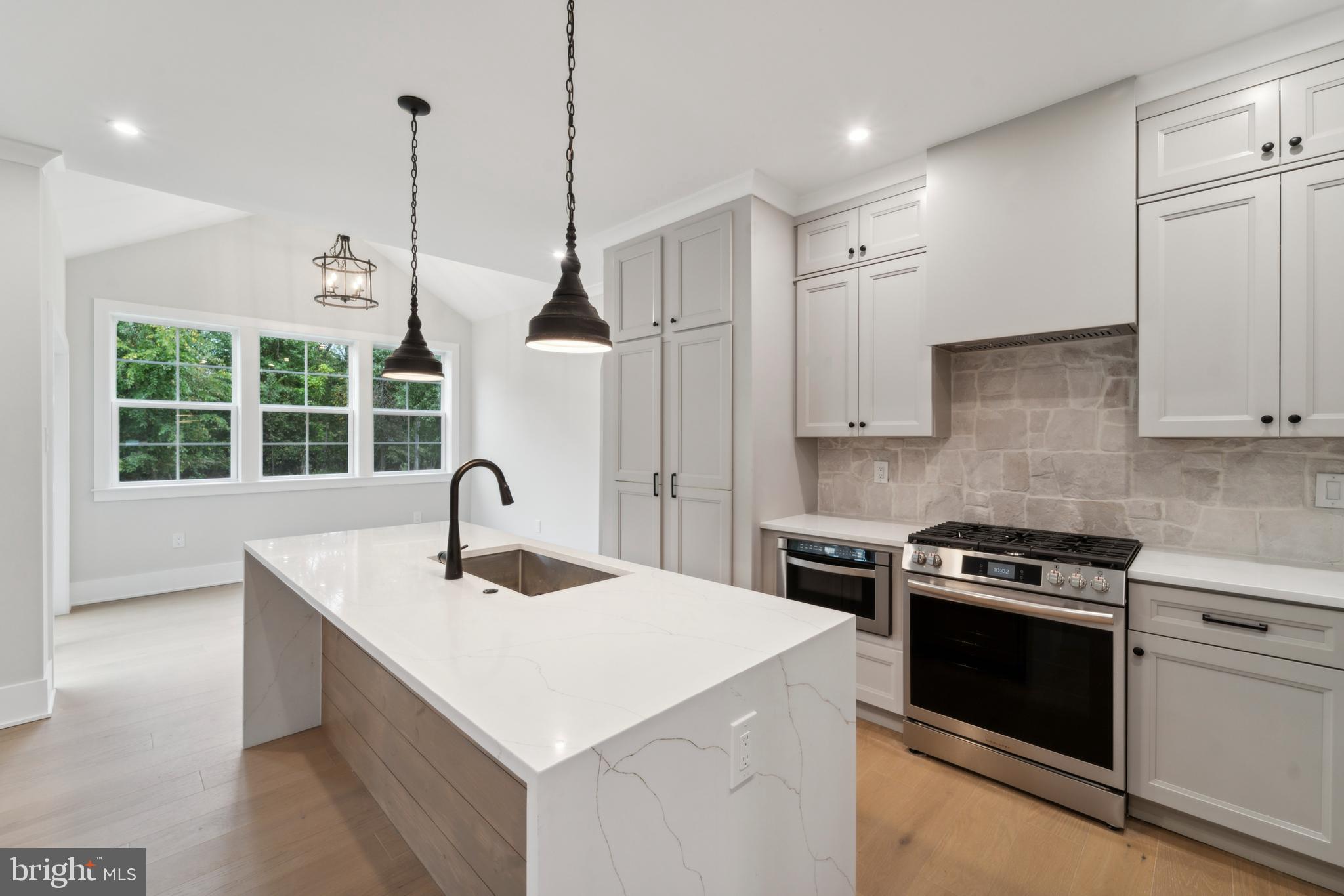 5033 Church Road Mount Laurel, NJ 08054 - Photo 3 of 35