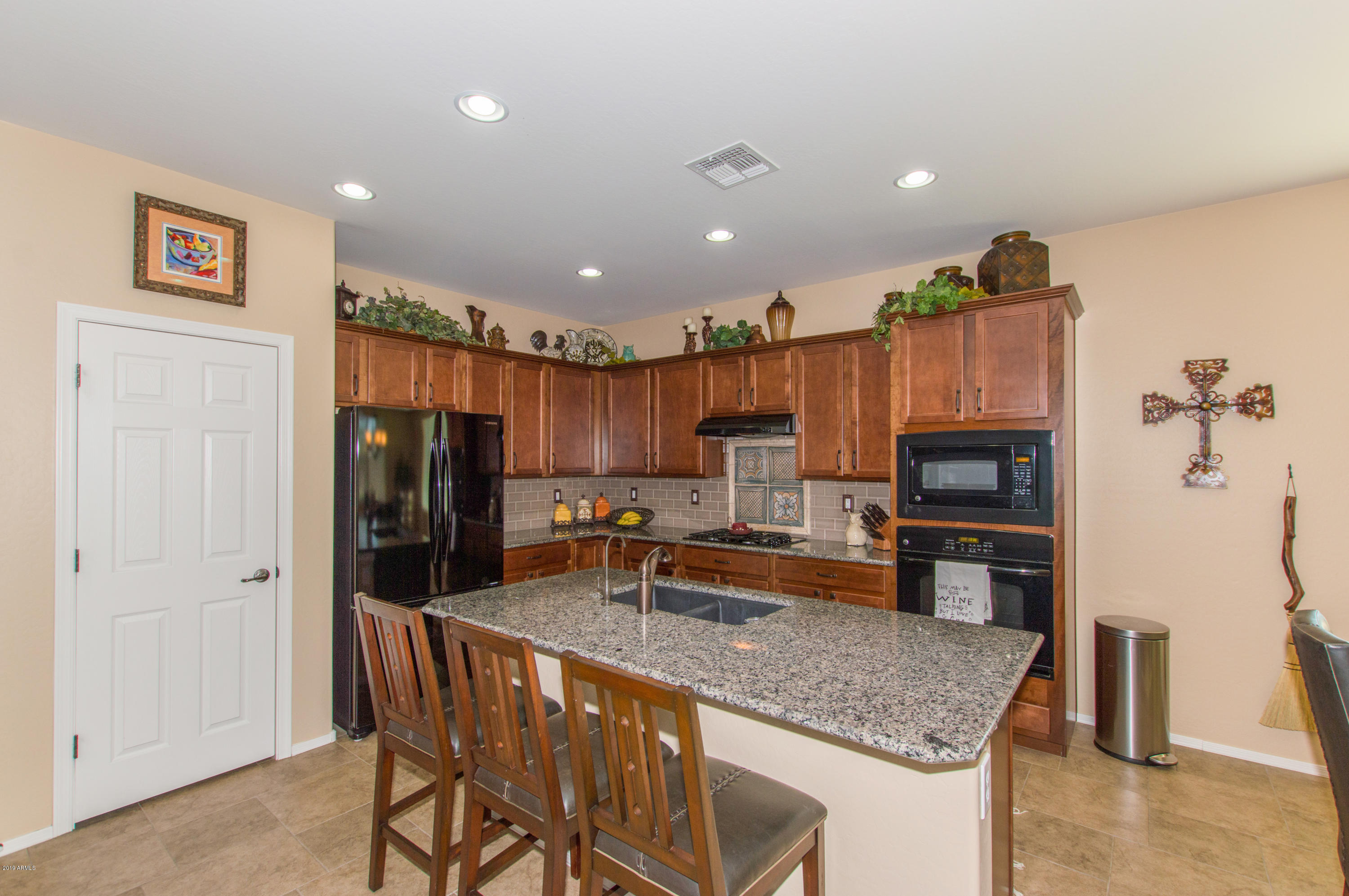 42064 West Rummy Road Maricopa, AZ 85138 - Photo 8 of 33 08 Kitchen