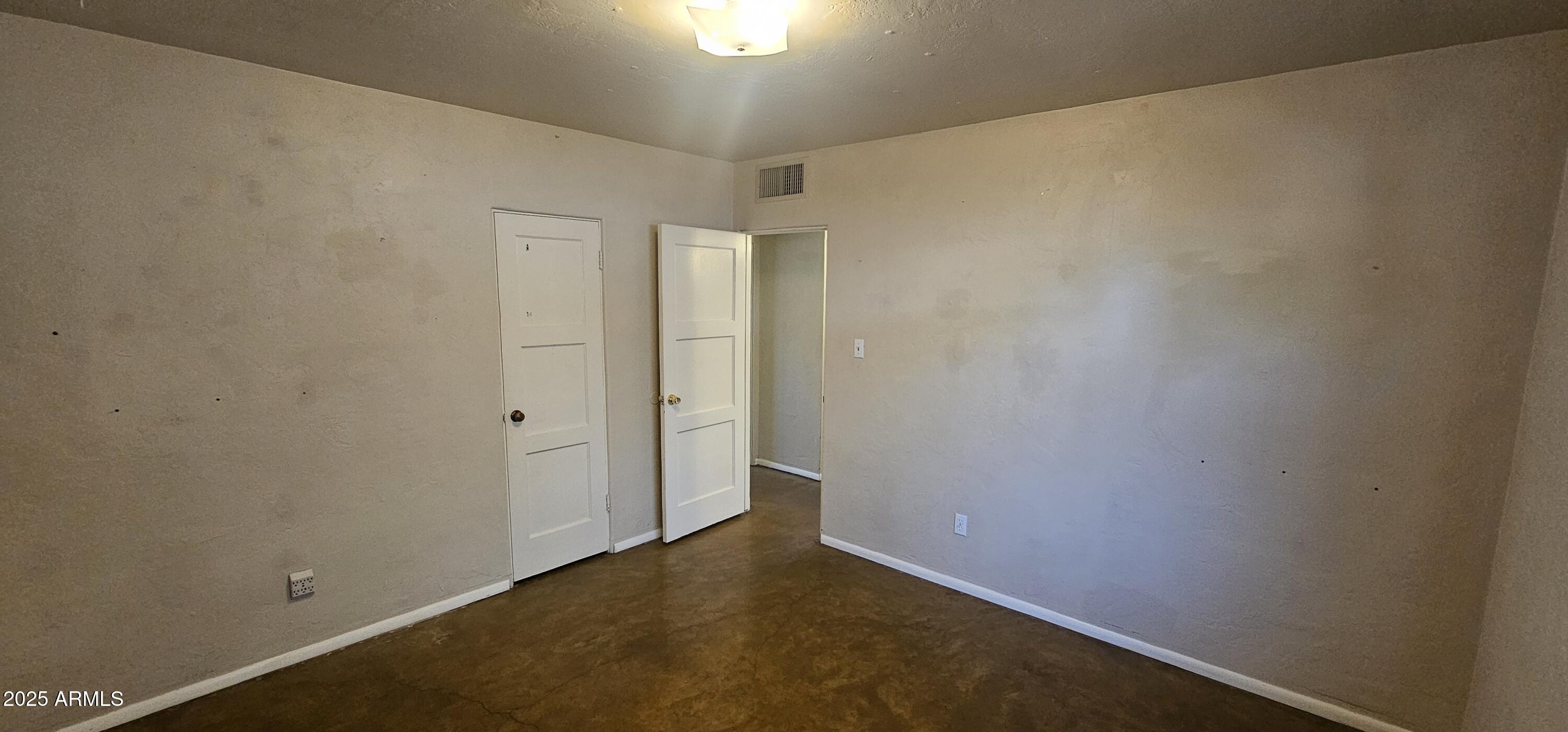 1234 South Farmer Avenue Tempe, AZ 85281 - Photo 12 of 47 a view of an empty room