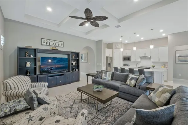 $1,059,000 | 9640 Everglades Boulevard North, Naples, FL 34120