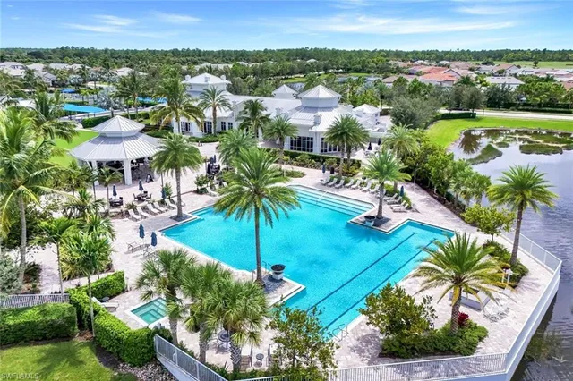 $1,059,000 | 9640 Everglades Boulevard North, Naples, FL 34120
