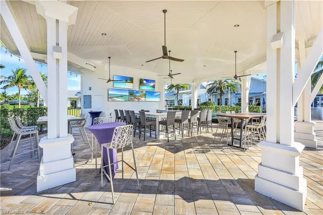 $1,059,000 | 9640 Everglades Boulevard North, Naples, FL 34120