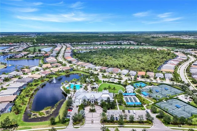 $1,059,000 | 9640 Everglades Boulevard North, Naples, FL 34120
