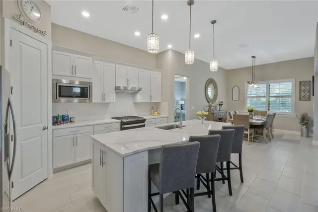 $1,059,000 | 9640 Everglades Boulevard North, Naples, FL 34120