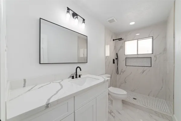 $2,500 | 13330 Agarita Lane, Houston, TX 77083