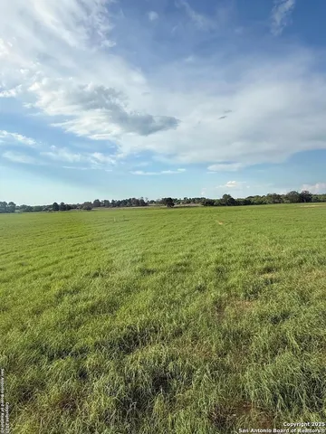 $800,000 | 12885 La Vernia Road, St. Hedwig, TX 78152