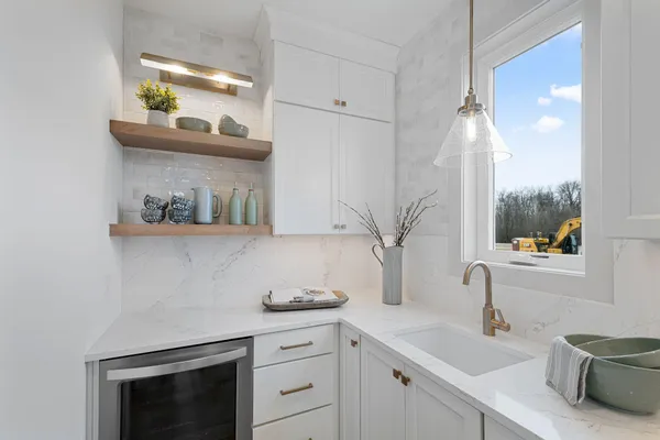 $1,125,000 | 18278 104th Avenue North, Maple Grove, MN 55311