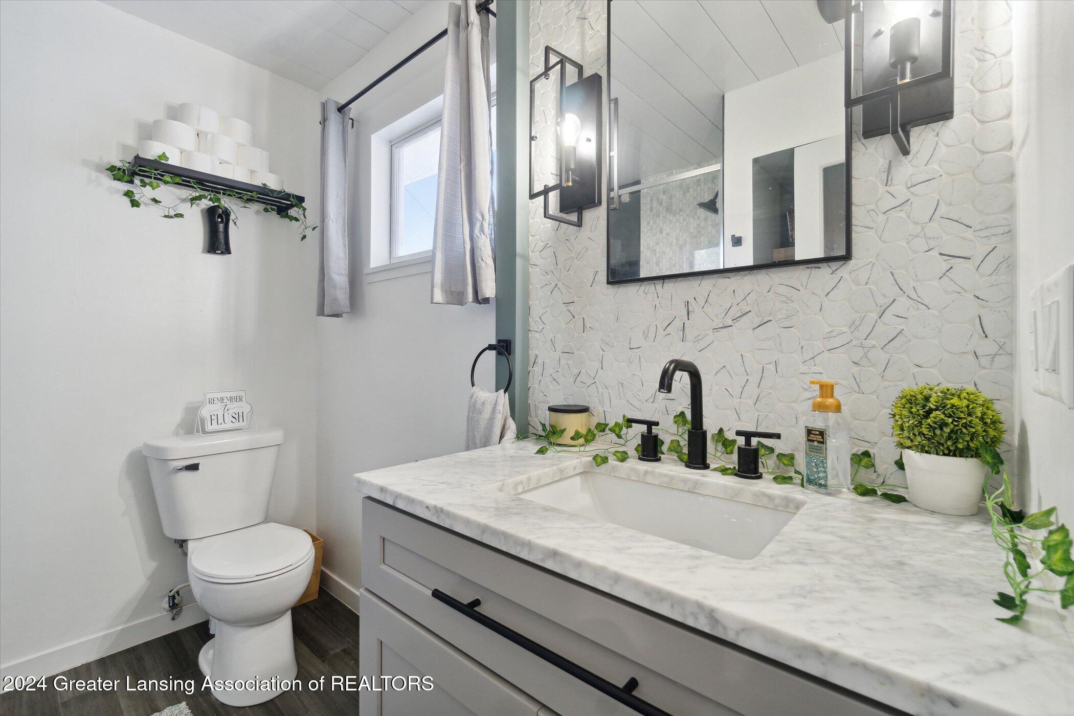 6969 East State Road Bath, MI 48808 - Photo 25 of 43 25-6969-E-State-RD-East-Lansing-MI-48823