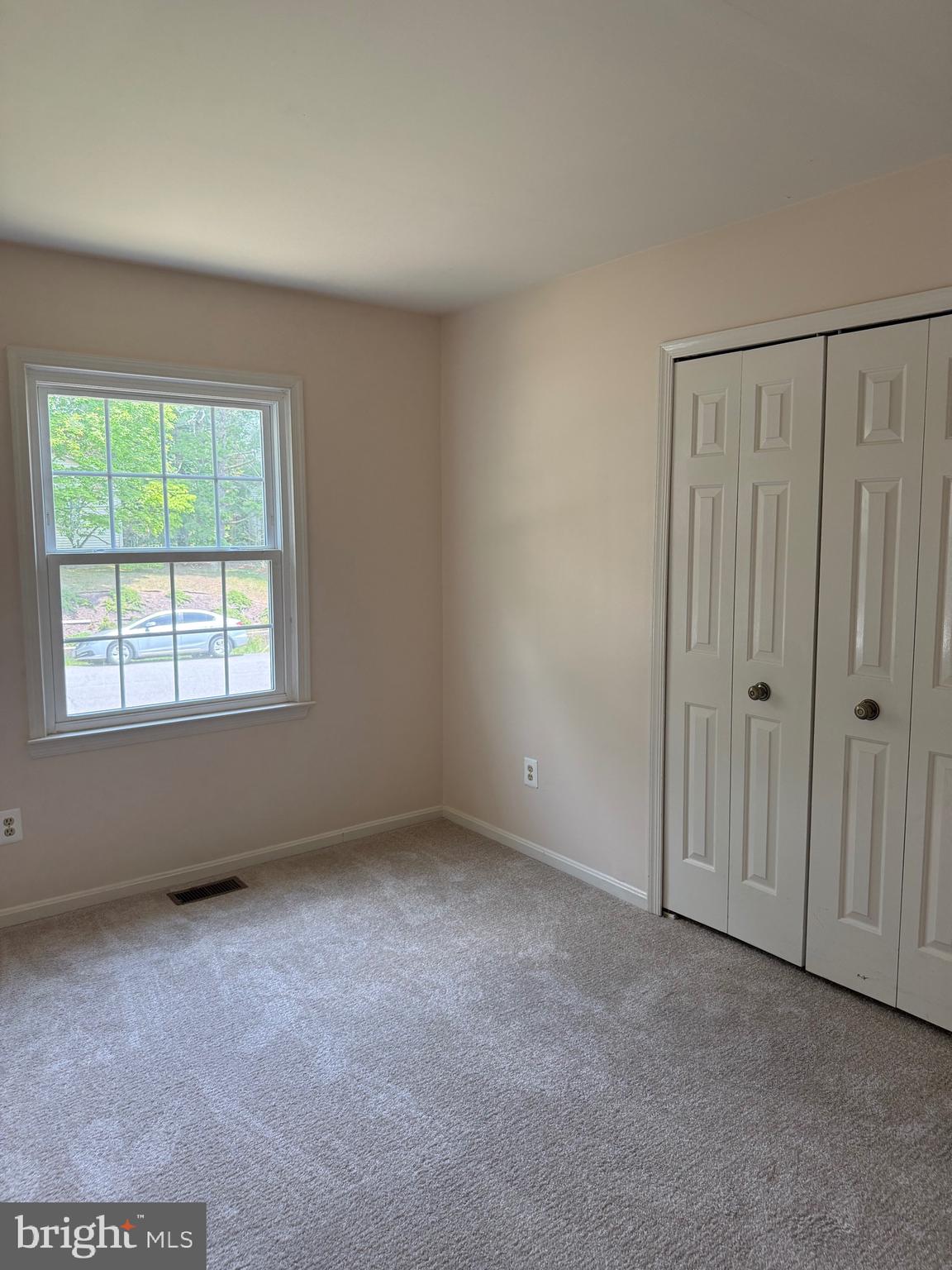 11724 Roosevelt Road Fredericksburg, VA 22407 - Photo 12 of 20 an empty room with a empty space and windows