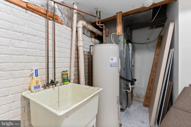 $1,250,000 | 11665 Gilman Lane, Herndon, VA 20170