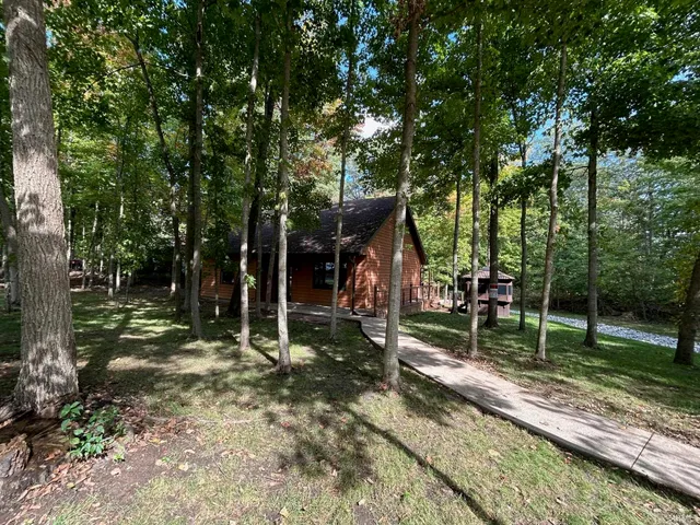 $199,500 | 893 Bobtail Court, Peru, IN 46970