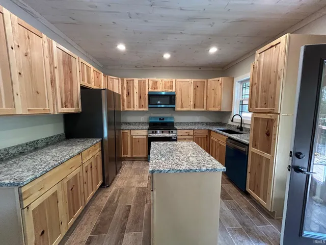 $199,500 | 893 Bobtail Court, Peru, IN 46970